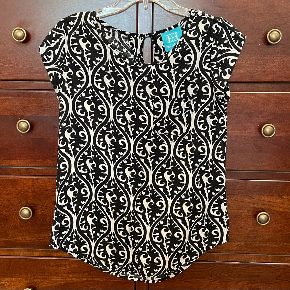 Escapada top black and white print